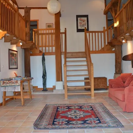 Katy's Barn 度假居 Saint-Aulaye-Puymangou