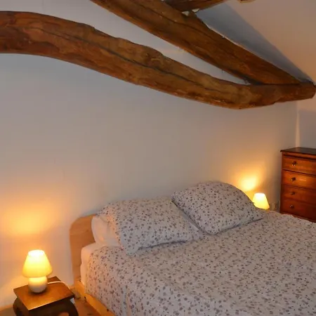 Katy's Barn 度假居 Saint-Aulaye-Puymangou