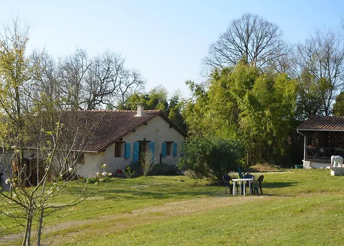 Katy's Barn Hébergement de vacances Saint-Aulaye-Puymangou