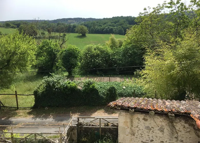 Katy's Barn Saint-Aulaye-Puymangou